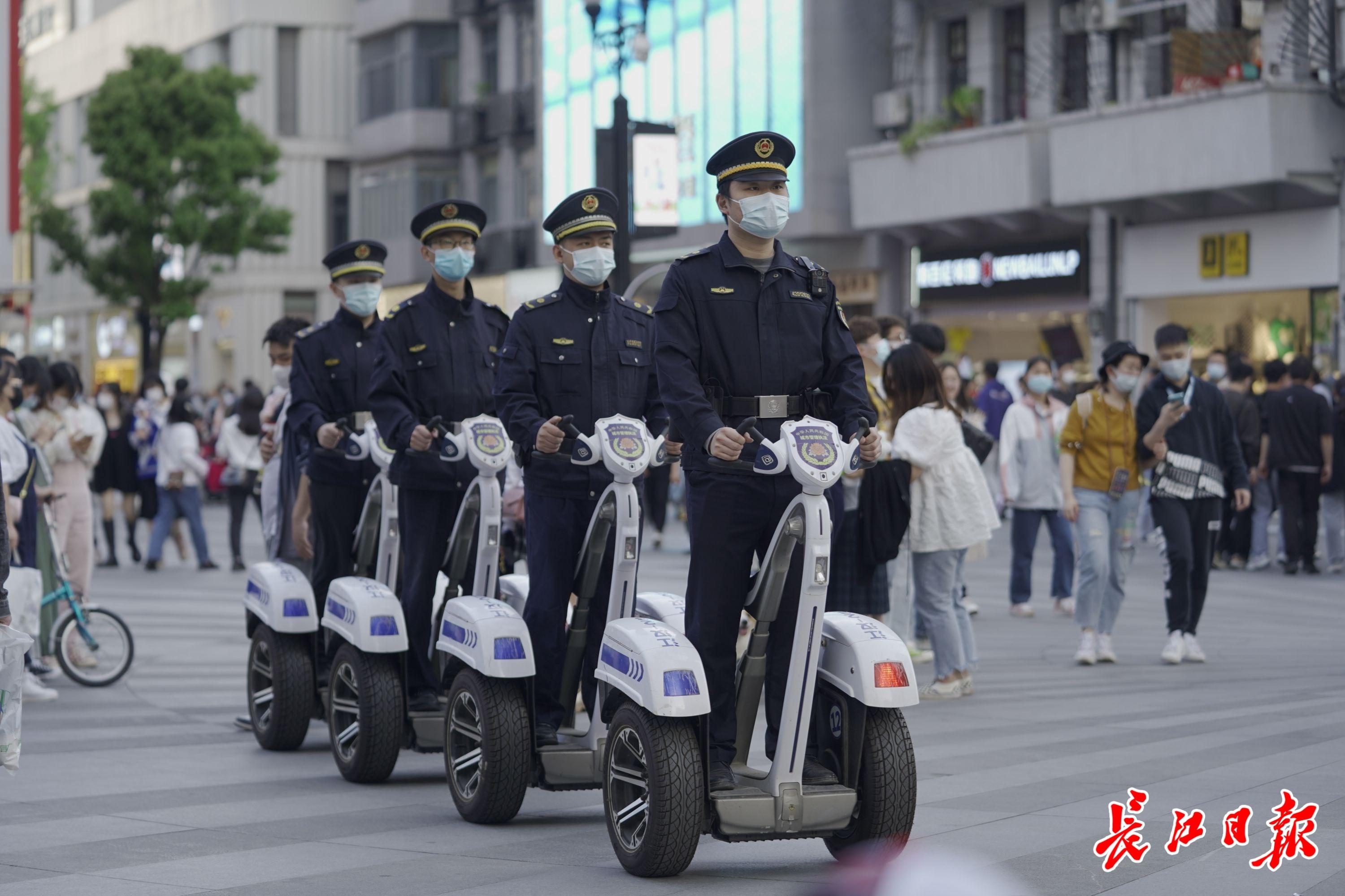 站在馨染回忆ゝ